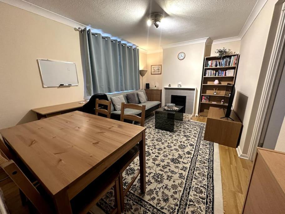 Cosy Entire One Bedroom Hideaway Bromley Buitenkant foto
